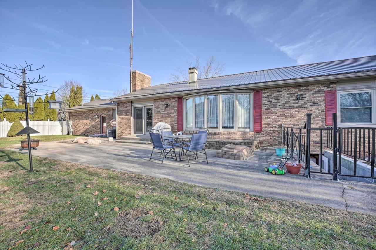 Lovely 3- Bedroom Apartment With Street Parking. Goshen Eksteriør bilde